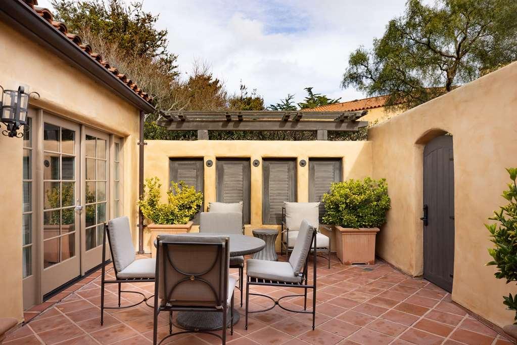 Casa Palmero At Pebble Beach Стая снимка