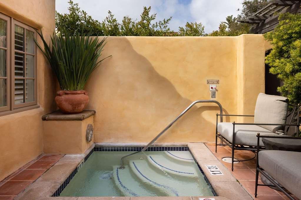 Casa Palmero At Pebble Beach Стая снимка